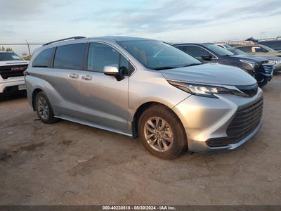 TOYOTA SIENNA 2022