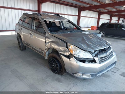 SUBARU OUTBACK 2010