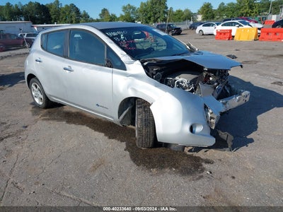 NISSAN LEAF 2013