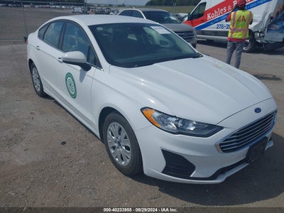 FORD FUSION 2019