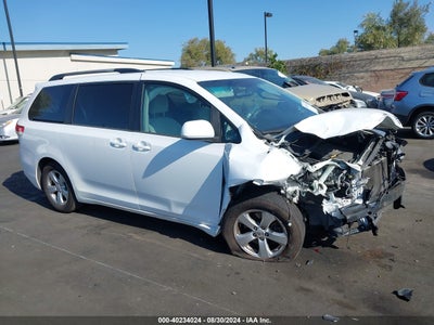 TOYOTA SIENNA 2014