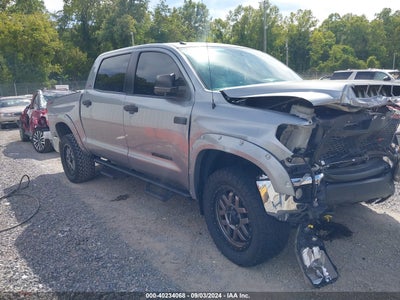TOYOTA TUNDRA 2017