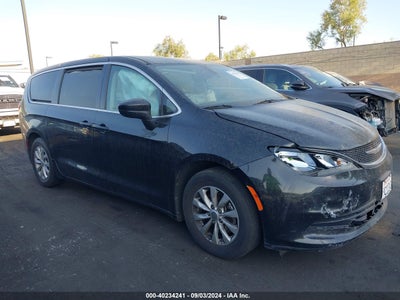 CHRYSLER PACIFICA 2017