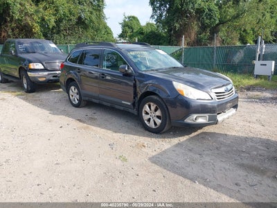 SUBARU OUTBACK 2012