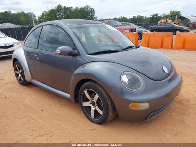 VOLKSWAGEN NEW BEETLE 2004
