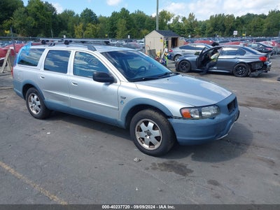 VOLVO XC70 2003