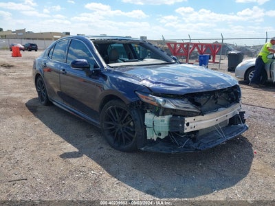 TOYOTA CAMRY 2022