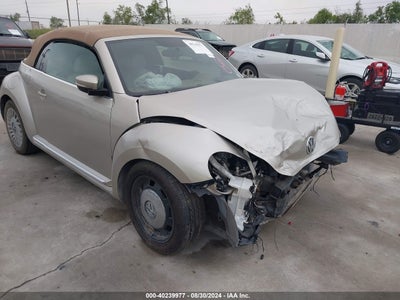 VOLKSWAGEN BEETLE 2014