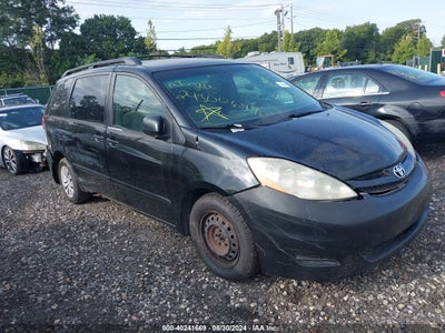 TOYOTA SIENNA 2008