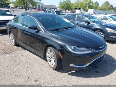 CHRYSLER 200 2015
