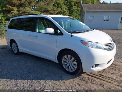 TOYOTA SIENNA 2013