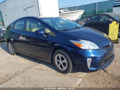 TOYOTA PRIUS 2015