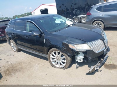 LINCOLN MKT 2010