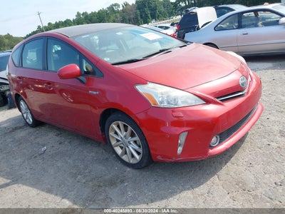 TOYOTA PRIUS V 2012