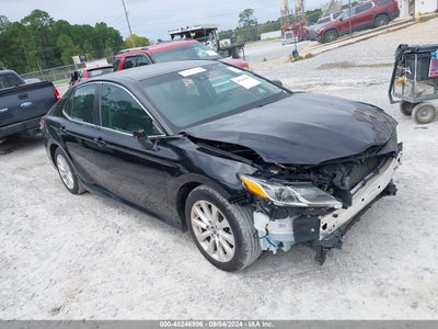 TOYOTA CAMRY 2018