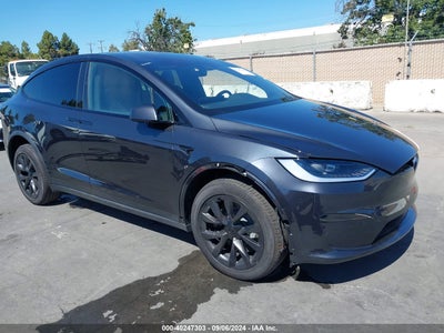 TESLA MODEL X 2024