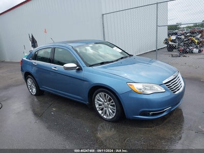 CHRYSLER 200 2011