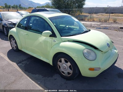 VOLKSWAGEN NEW BEETLE 2001