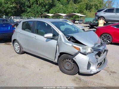 TOYOTA YARIS 2015