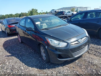 HYUNDAI ACCENT 2013