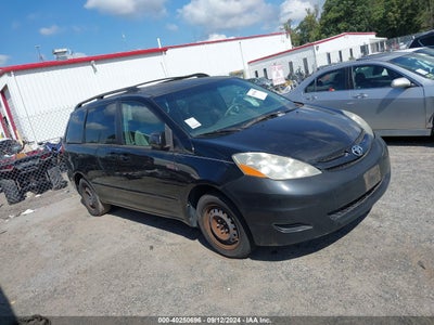 TOYOTA SIENNA 2008