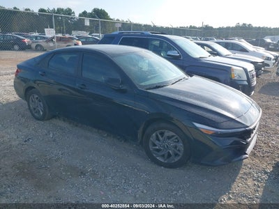 HYUNDAI ELANTRA HYBRID 2024