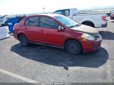 NISSAN VERSA 2010