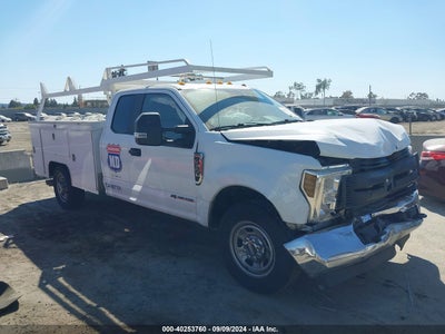 FORD F-350 CHASSIS 2019