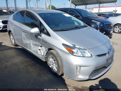 TOYOTA PRIUS PLUG-IN 2014