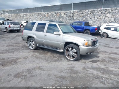 CADILLAC ESCALADE 2000