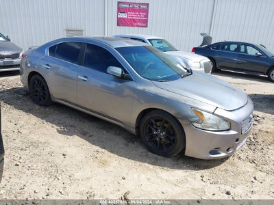 NISSAN MAXIMA 2009