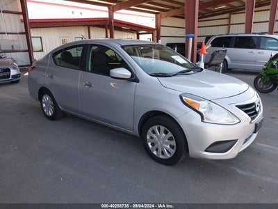 NISSAN VERSA 2017