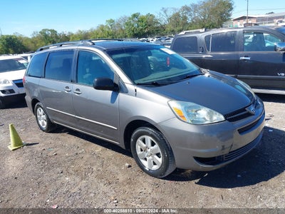 TOYOTA SIENNA 2005