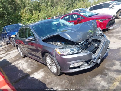 VOLKSWAGEN PASSAT 2016