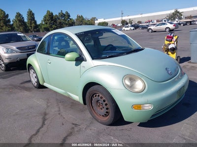 VOLKSWAGEN NEW BEETLE 2001
