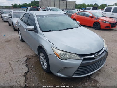 TOYOTA CAMRY 2016