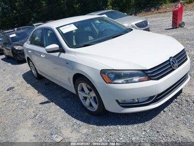 VOLKSWAGEN PASSAT 2015