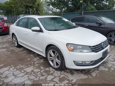 VOLKSWAGEN PASSAT 2013