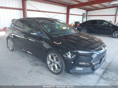 FORD FOCUS ST 2016