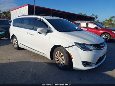 CHRYSLER PACIFICA 2017