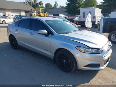 FORD FUSION HYBRID 2015