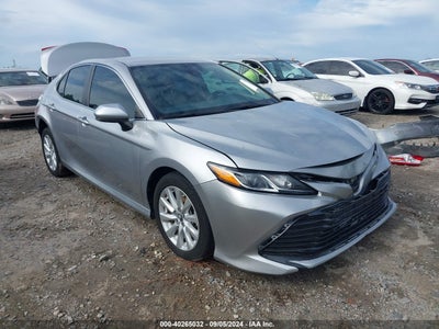TOYOTA CAMRY 2018