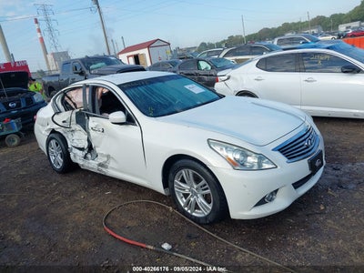 INFINITI JOURNEY 2011