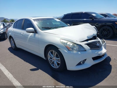 INFINITI JOURNEY 2013