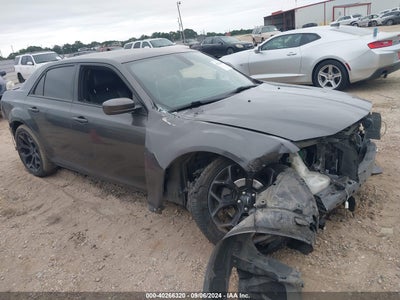 CHRYSLER 300 2019