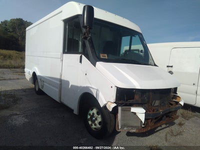 ISUZU COMMERCIAL VAN 2013