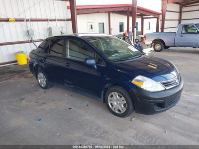 NISSAN VERSA 2010