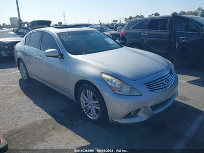 INFINITI JOURNEY 2012
