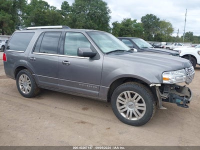 LINCOLN NAVIGATOR 2014