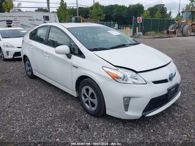 TOYOTA PRIUS 2014